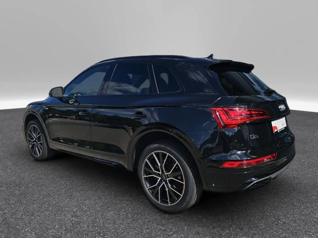 Audi Q5 40 TFSI quattro S line S tronic AHK Navi — Vehicle gallery 3