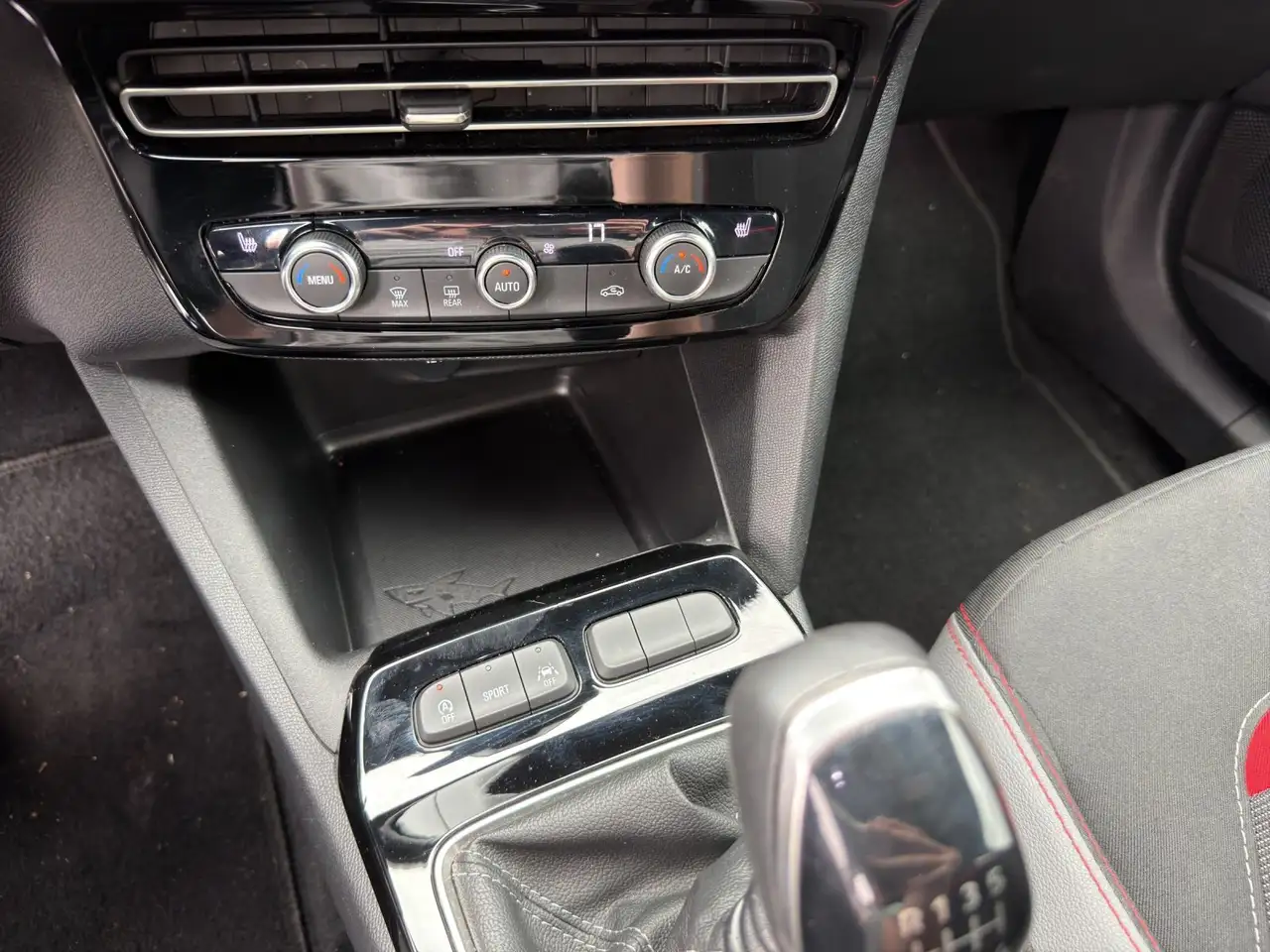 Opel Mokka GS Line 1,2 Turbo Carplay+SHZ+RFK+LHZ+LED — معرض صور السيارة 23