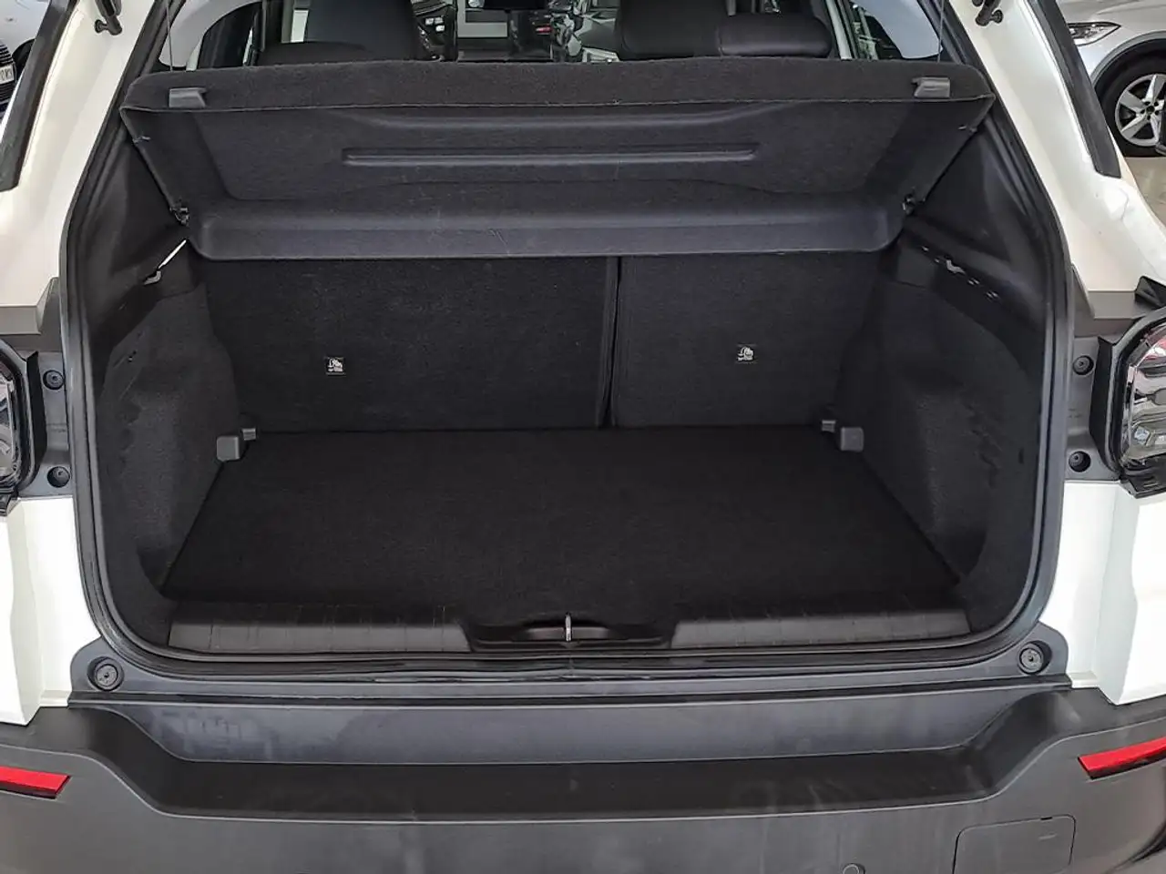 Jeep Avenger 1.2 G 74KW ALTITUDE 5P — Galerie du véhicule 13