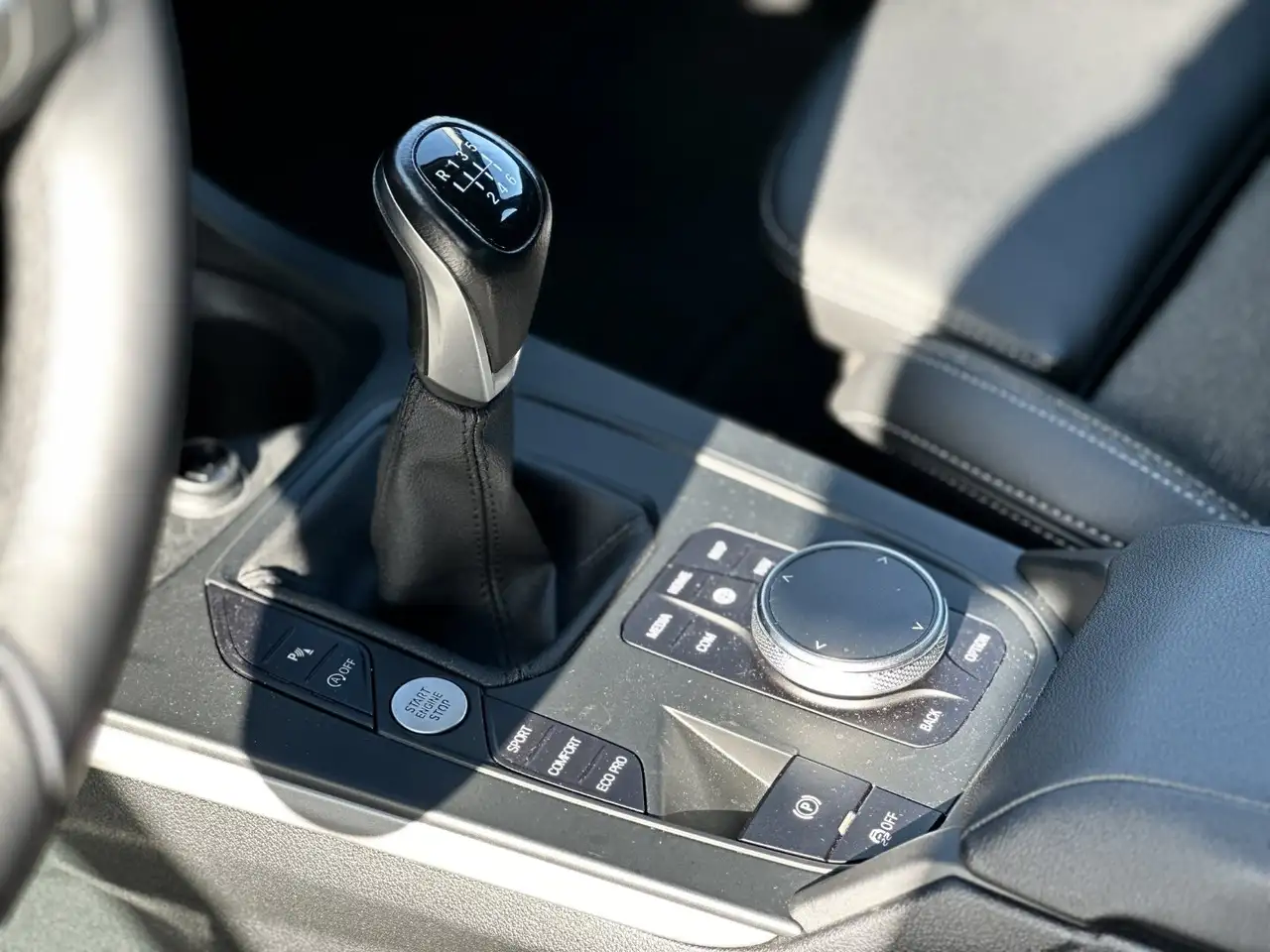 BMW 118 i Hatch Advantage DAB LED WLAN Tempomat AHK — Galerie du véhicule 10