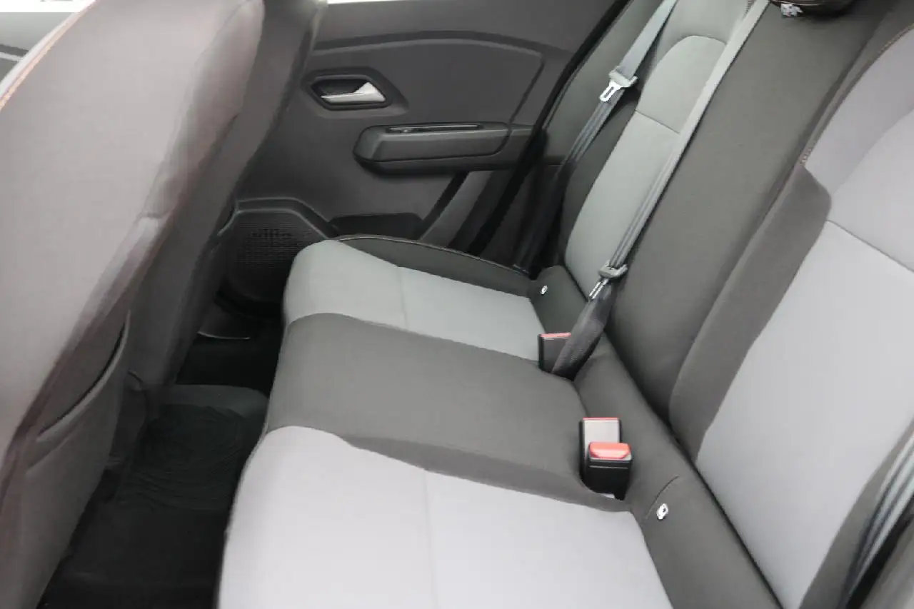 Dacia Sandero Extreme+NAVIGATION+KAMERA+SHZ+PDC — Galería del vehículo 7