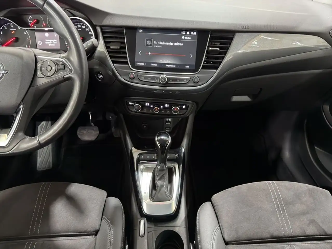 Opel Crossland Crossland 1.2 Automatik Ultimate*KAMERA*DAB*LED* — Vehicle gallery 14