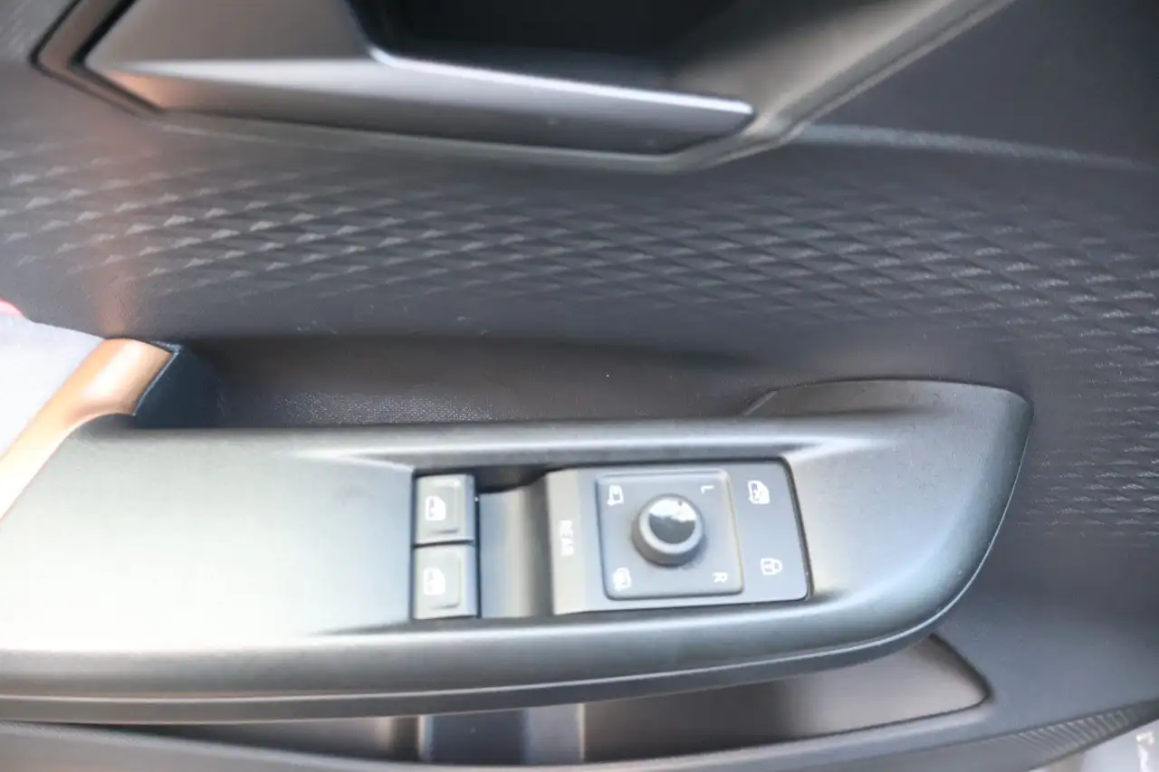 CUPRA Born 170 kW Top Zustand/Allwetterreifen — Galerie du véhicule 19