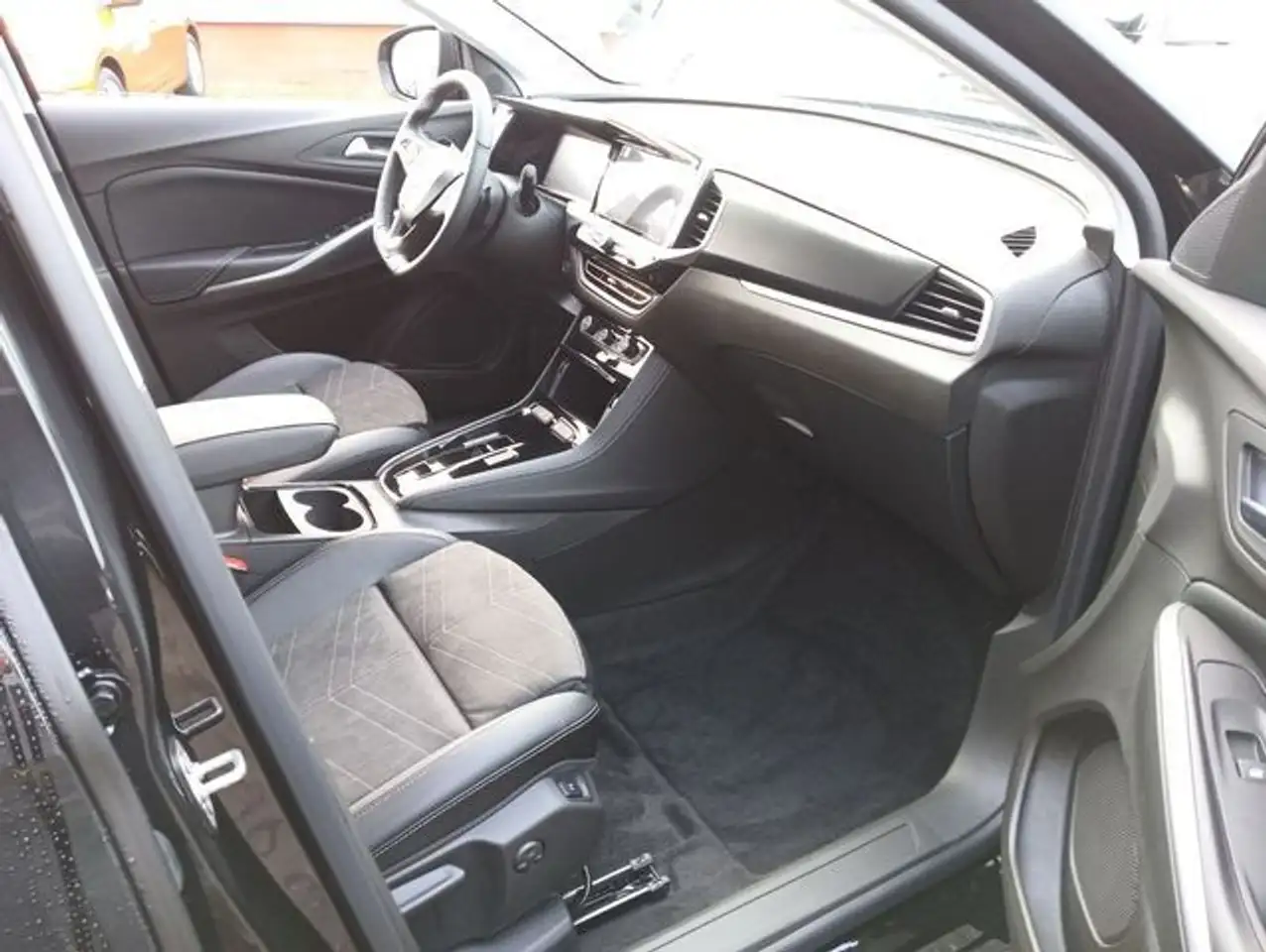Opel Grandland X 1.2 Aut. Ultimate+360+Navi-Pro+Pixel+ — Vehicle gallery 7