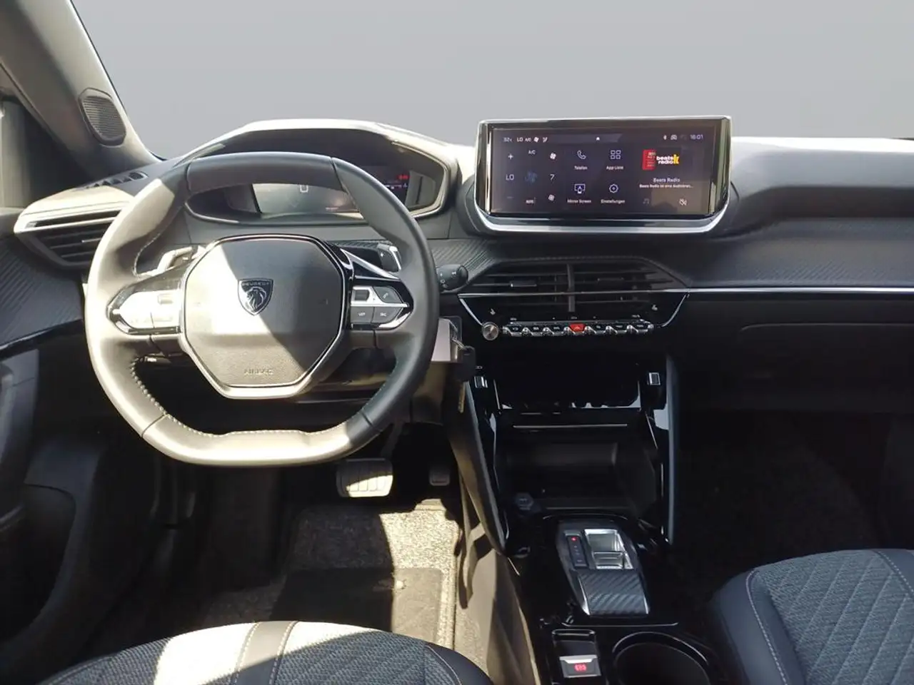 Peugeot 2008 Neuer 2008 Allure PureTech 130 EAT8 — Galería del vehículo 9