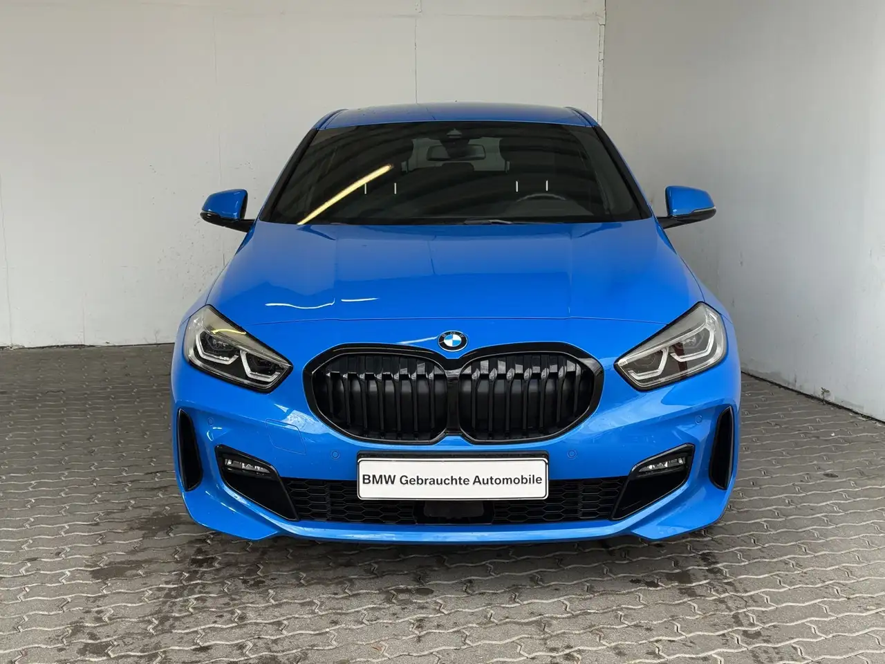 BMW 118 i 5-trg. M Sport LiveCock.LED.ParkAss.SHZ.MFL — Vehicle gallery 3