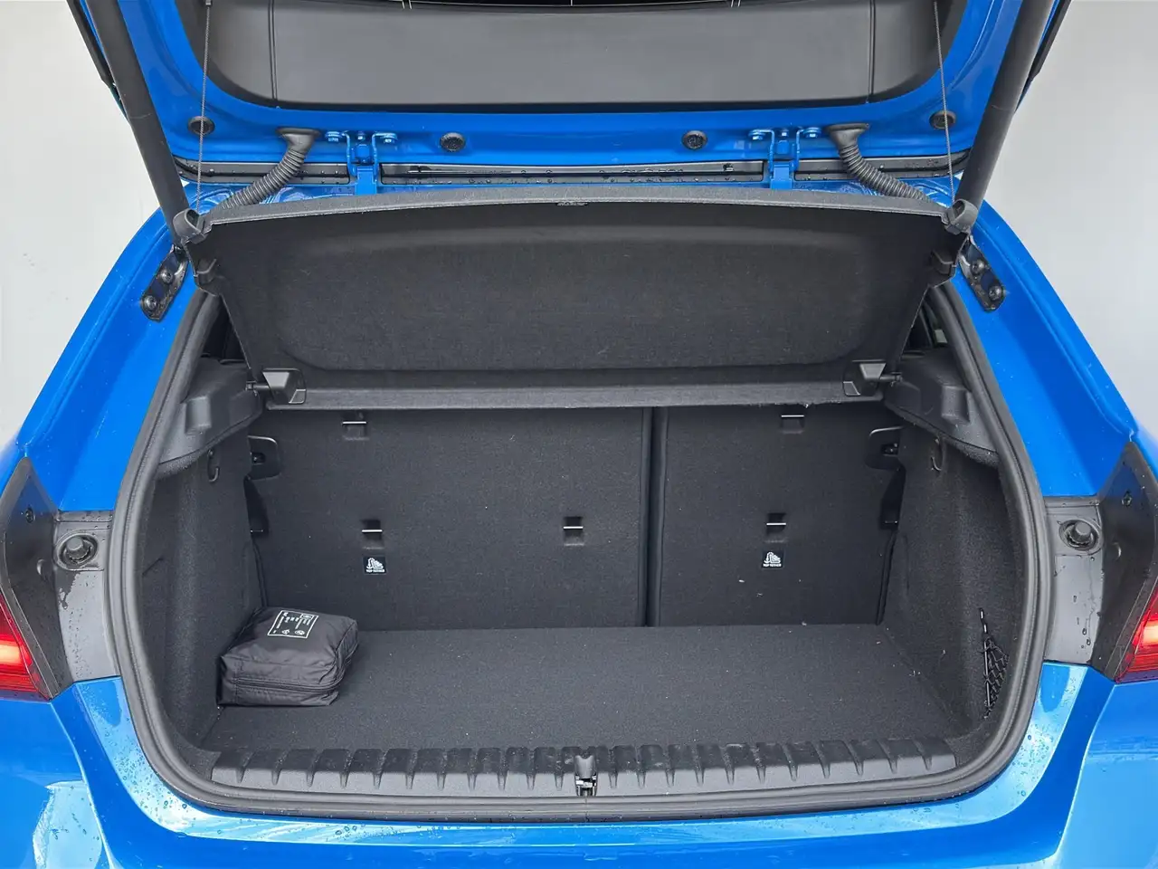 BMW 118 i 5-trg. M Sport LiveCock.LED.ParkAss.SHZ.MFL — Vehicle gallery 10