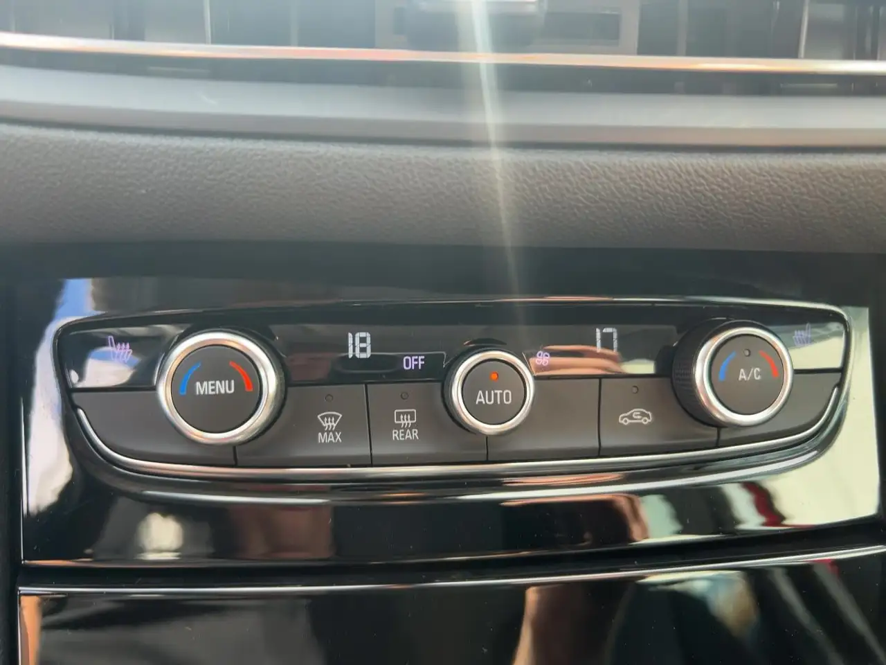 Opel Grandland GS LED+360°KAMERA+NAVI+ALLWETTER — Vehicle gallery 16