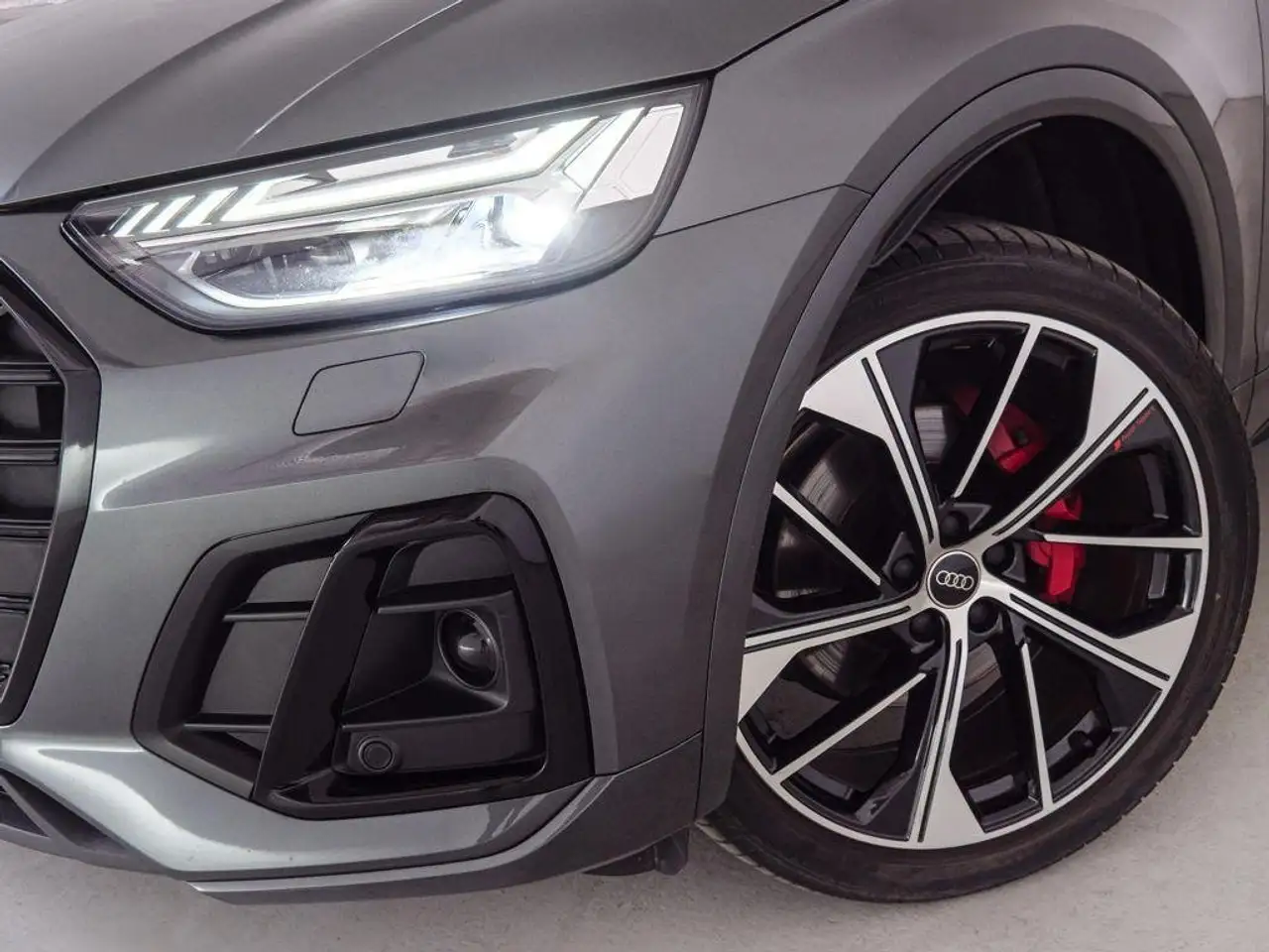 Audi Q5 40 TDI quattro-ultra Black line S tronic 150kW — Galería del vehículo 6