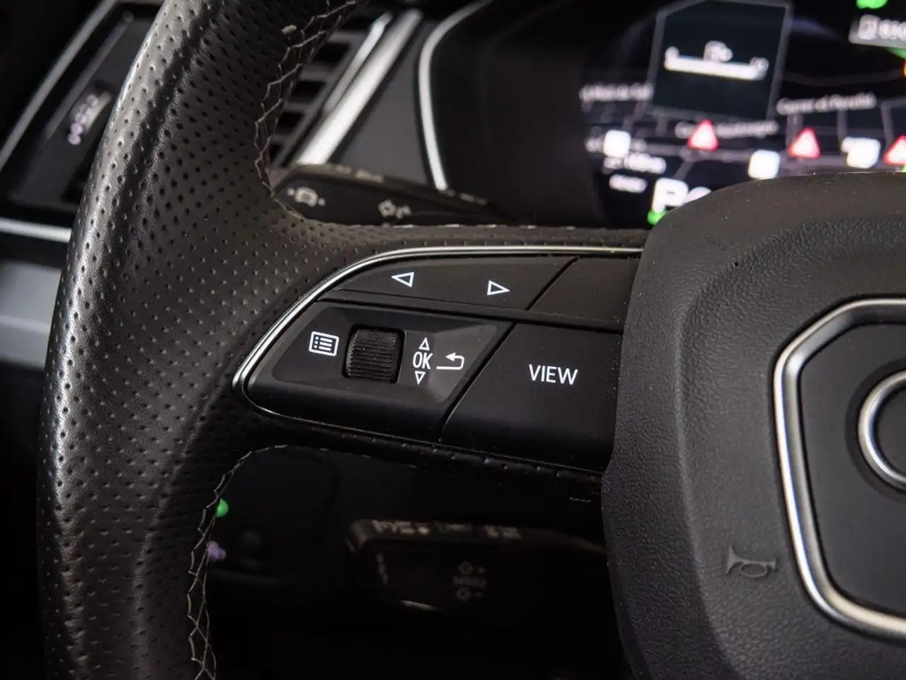 Audi Q5 40 TDI quattro-ultra Black line S tronic 150kW — Galería del vehículo 16