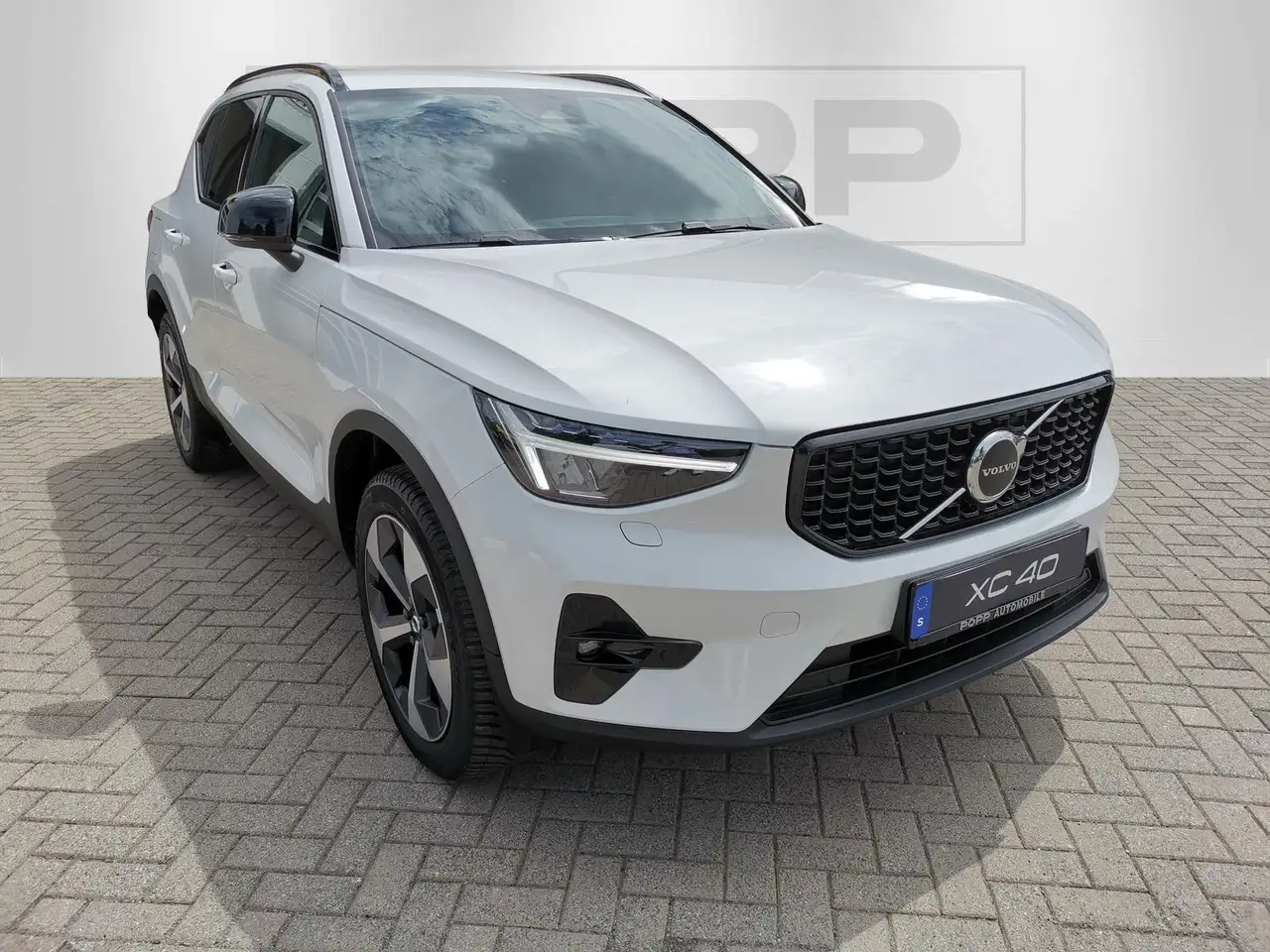 Volvo XC40 B3 Plus Dark | ACC | H&K | LED | 19" Alu — معرض صور السيارة 7