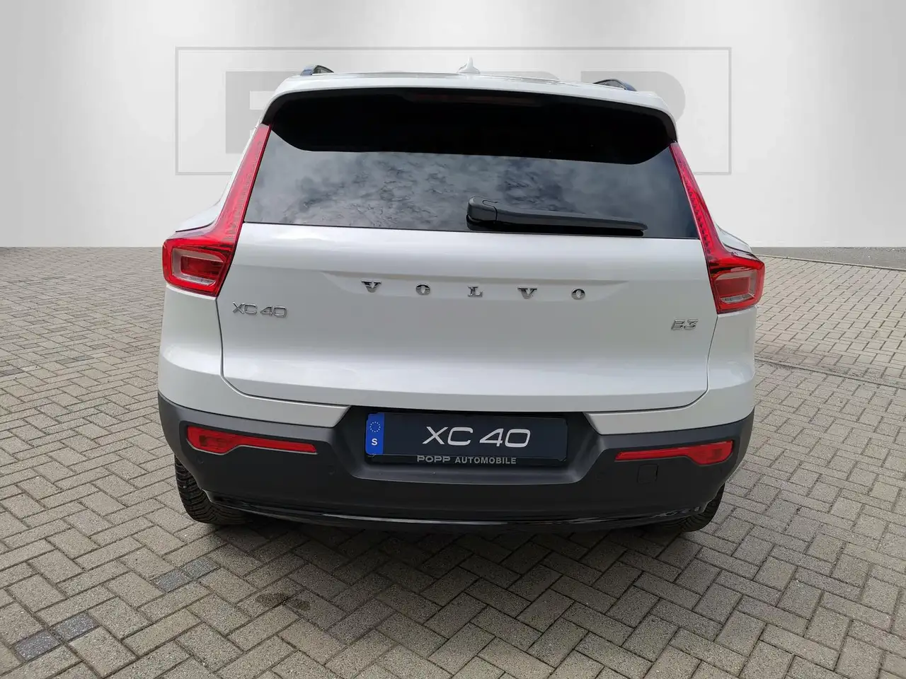 Volvo XC40 B3 Plus Dark | ACC | H&K | LED | 19" Alu — معرض صور السيارة 4