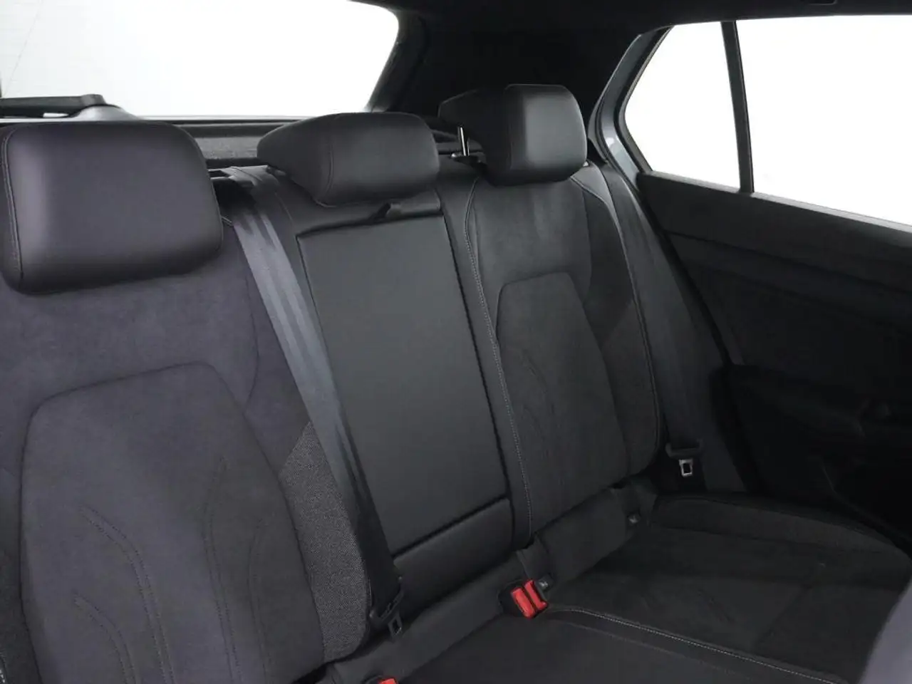 Volkswagen Golf 1.5 TSI eHybrid 50 Aniversario DSG6 150kW — Galería del vehículo 9