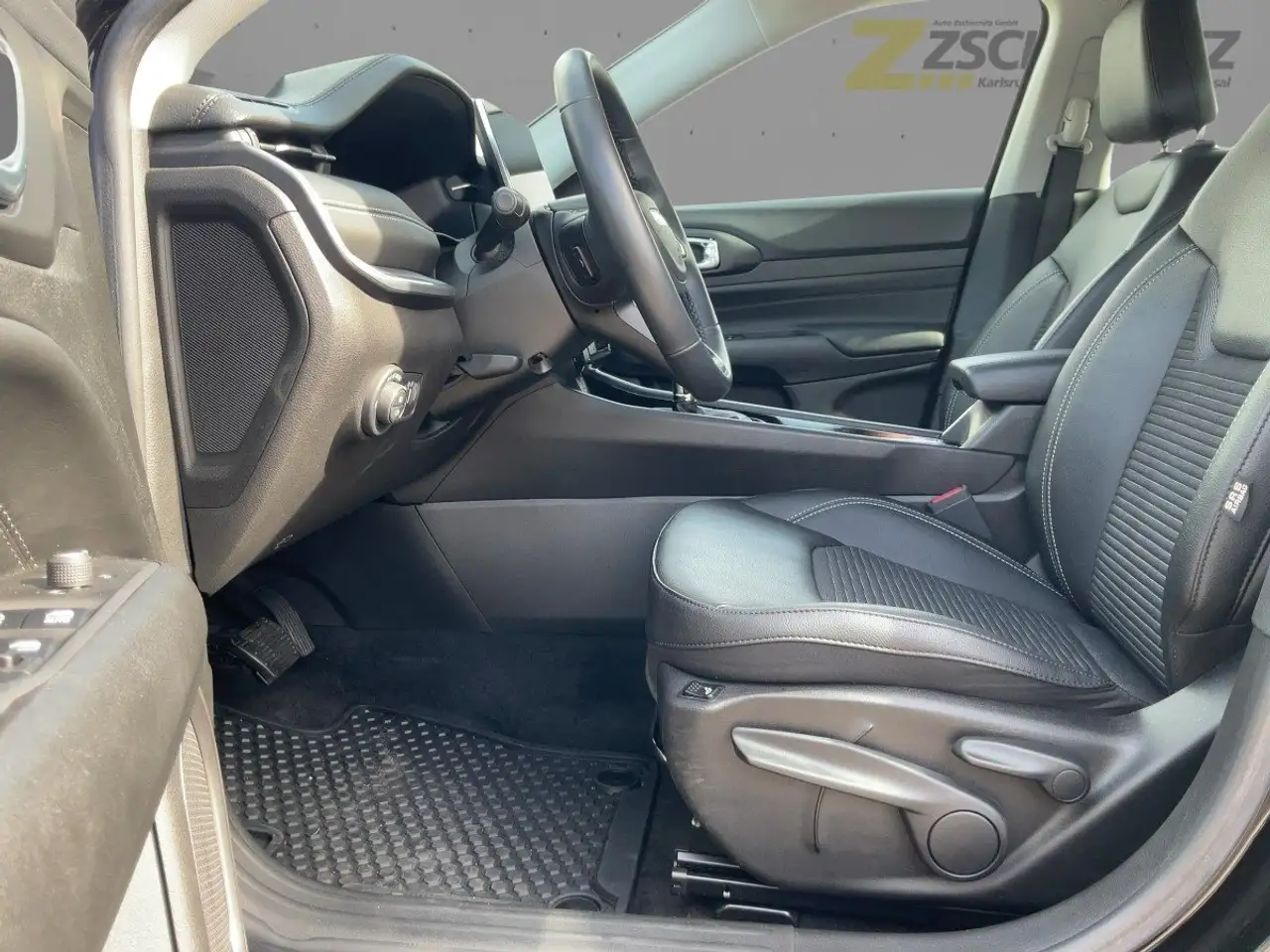 Jeep Compass 1.5 MultiAir FWD Altitude LED+Winterp. — Vehicle gallery 8
