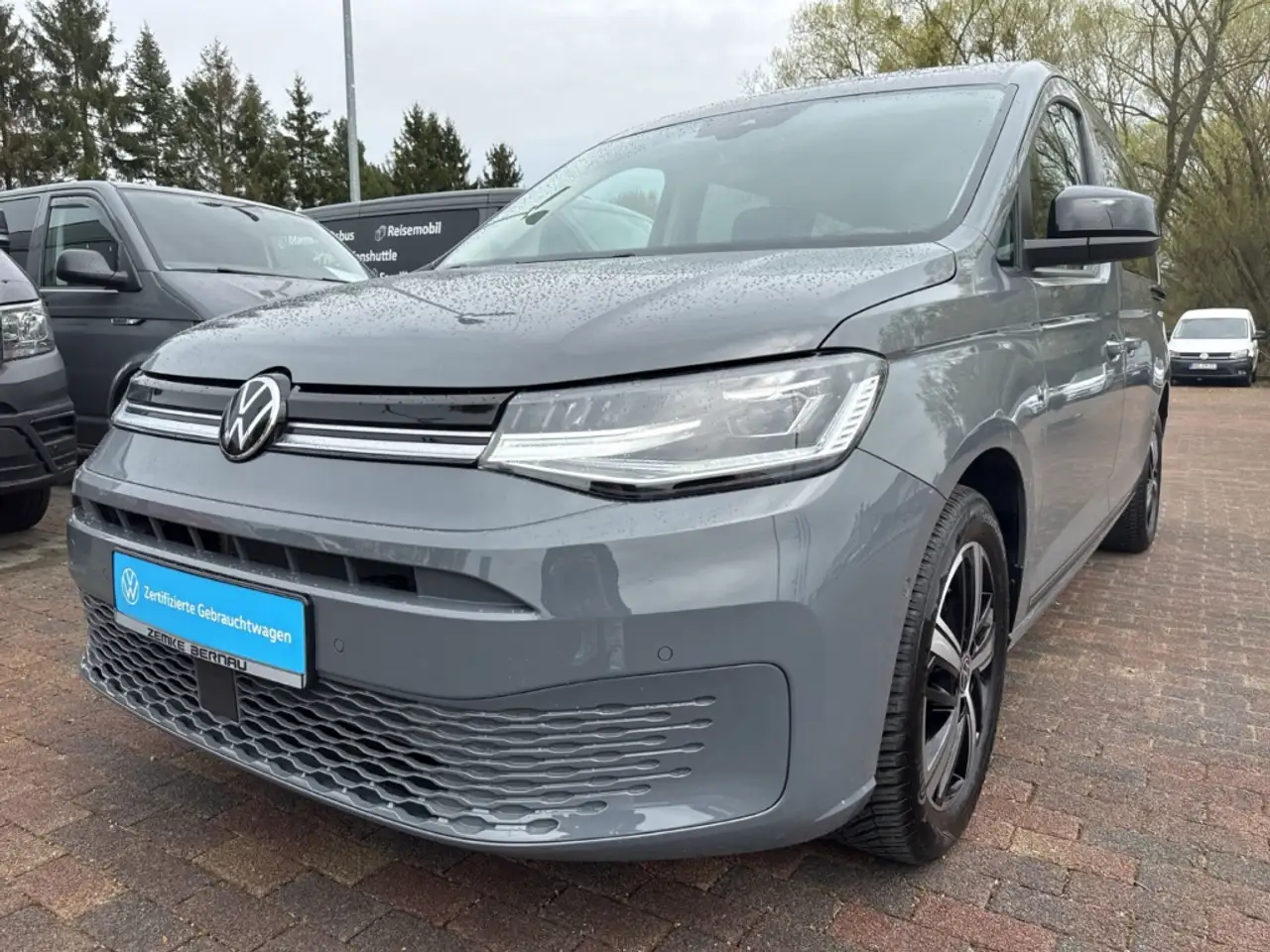 Volkswagen Caddy 1.5 TSI DSG Dark Label StandHZG Navi LED ACC Apple — Galerie du véhicule 18