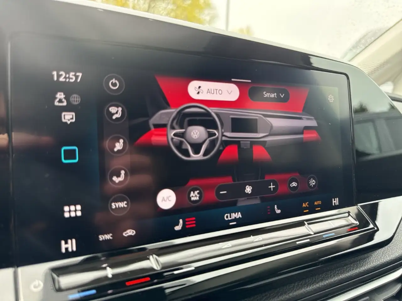 Volkswagen Caddy 1.5 TSI DSG Dark Label StandHZG Navi LED ACC Apple — Galerie du véhicule 22
