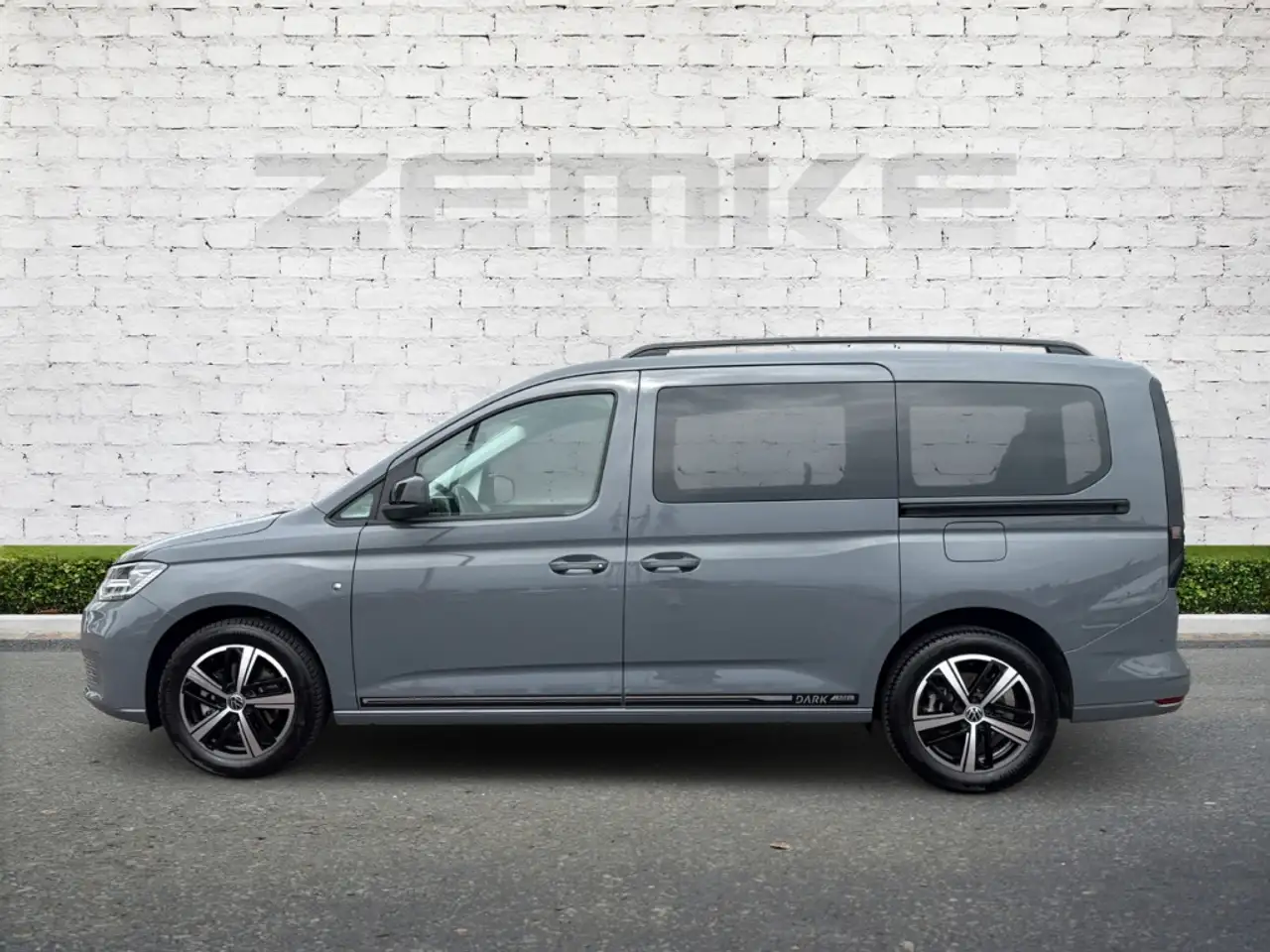 Volkswagen Caddy 1.5 TSI DSG Dark Label StandHZG Navi LED ACC Apple — Galerie du véhicule 3
