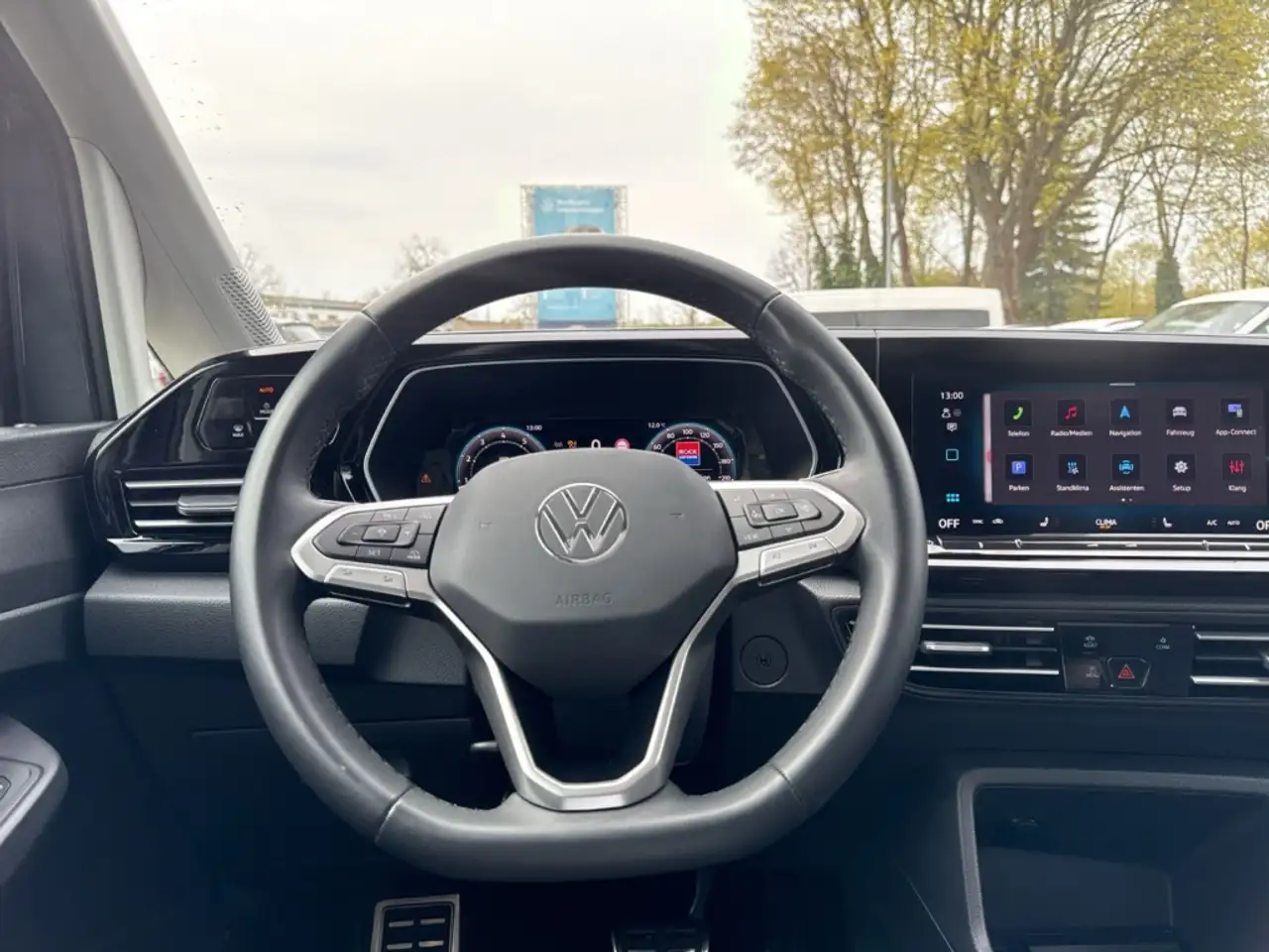 Volkswagen Caddy 1.5 TSI DSG Dark Label StandHZG Navi LED ACC Apple — Galerie du véhicule 10