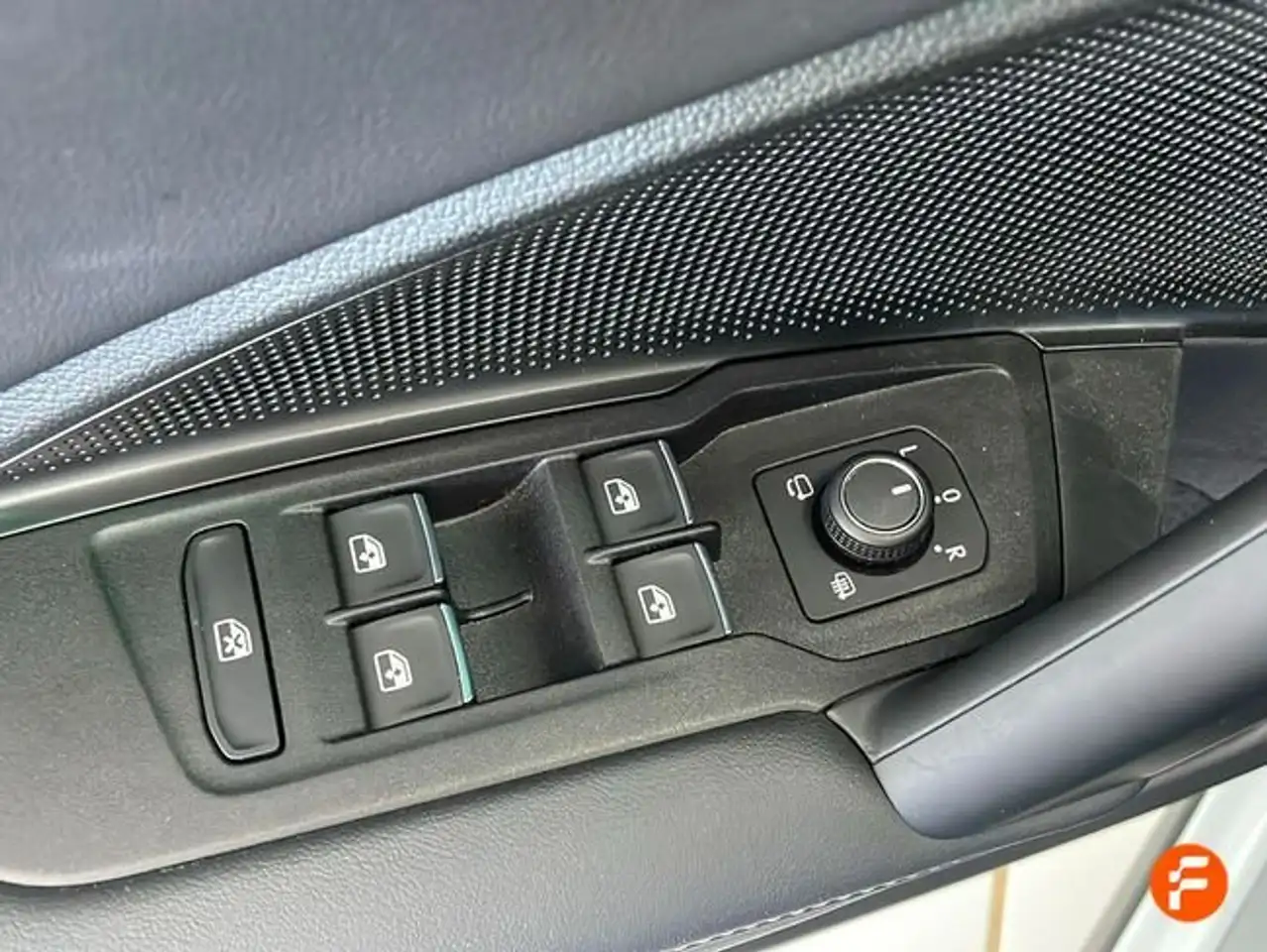Volkswagen Tiguan R-Line 1.5 eTSI 110kW (150CV) DSG — معرض صور السيارة 32