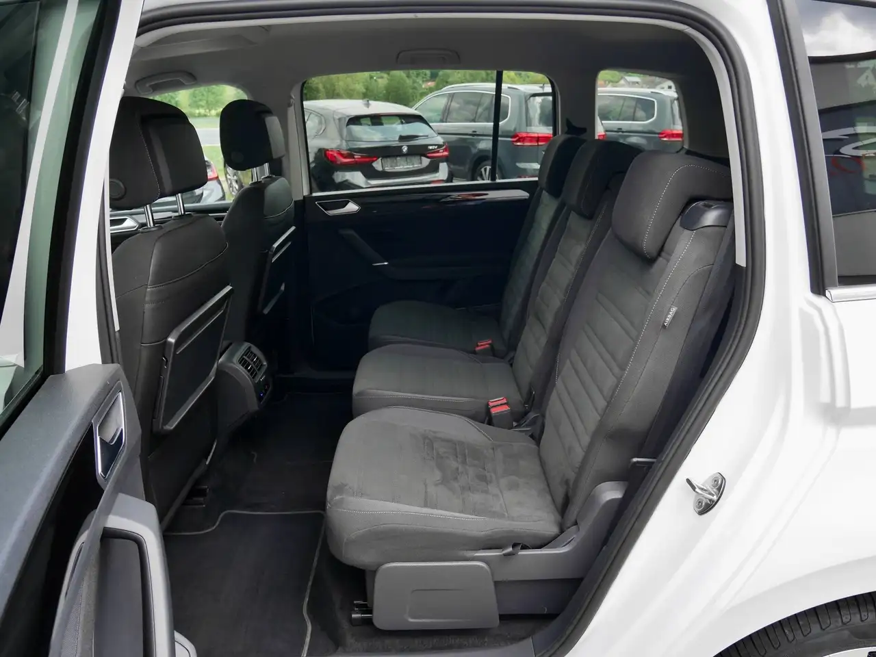 Volkswagen Touran 1.5 TSI DSG "Highline/R-Line" — Galerie du véhicule 14
