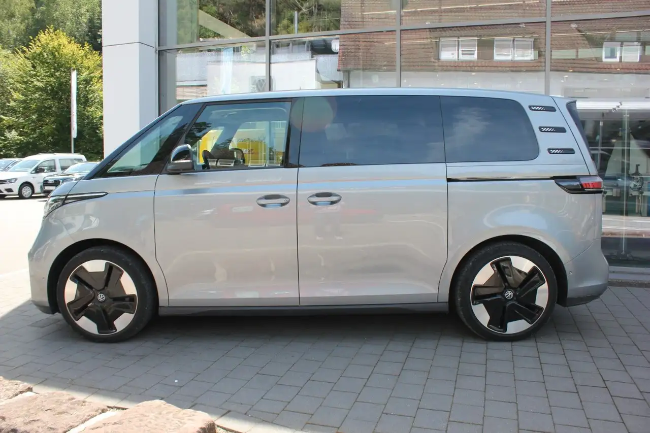 Volkswagen ID. Buzz Pro 77kWh Akku inklusive LED,Navi — Vehicle gallery 5
