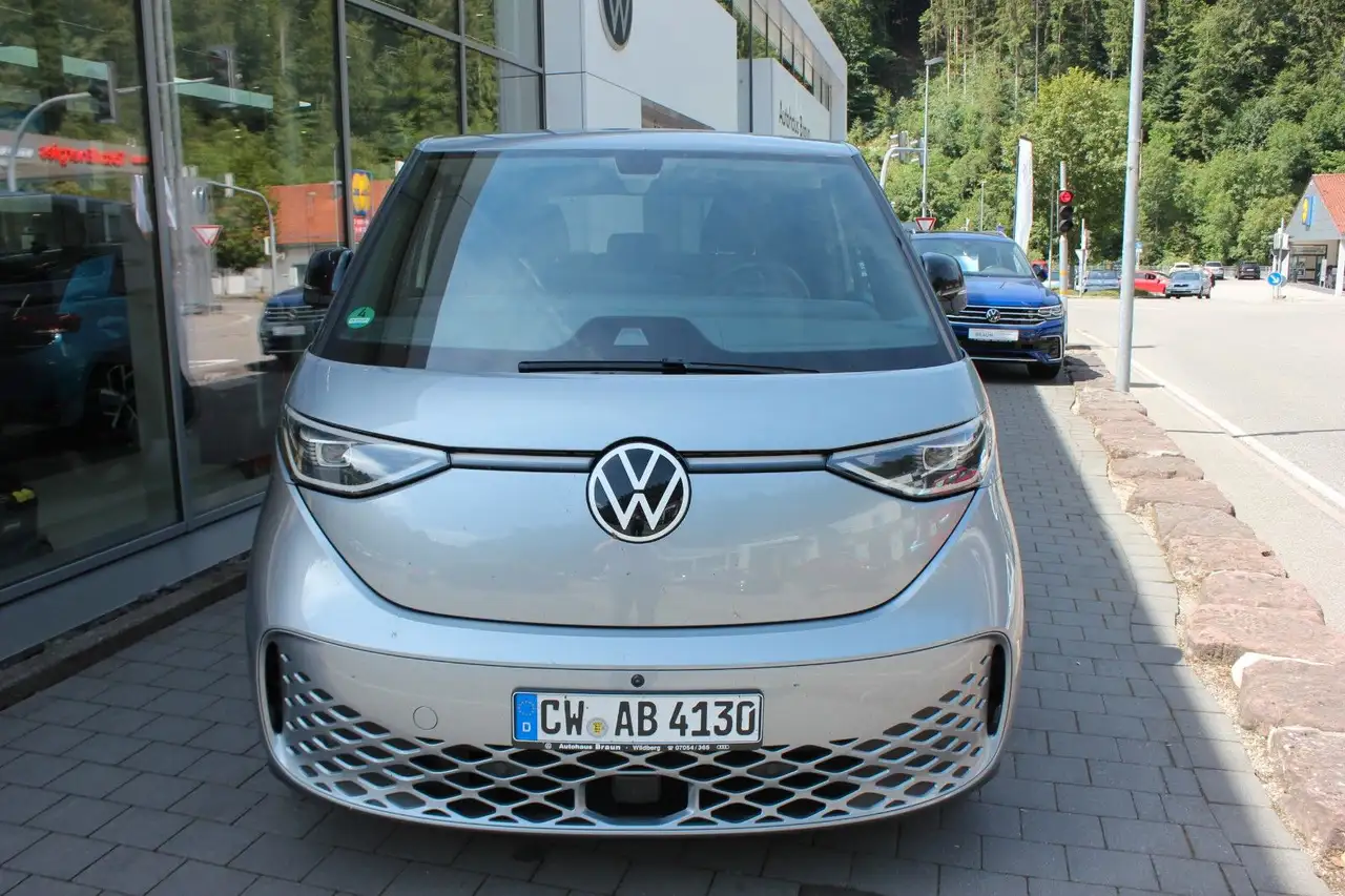 Volkswagen ID. Buzz Pro 77kWh Akku inklusive LED,Navi — Vehicle gallery 3