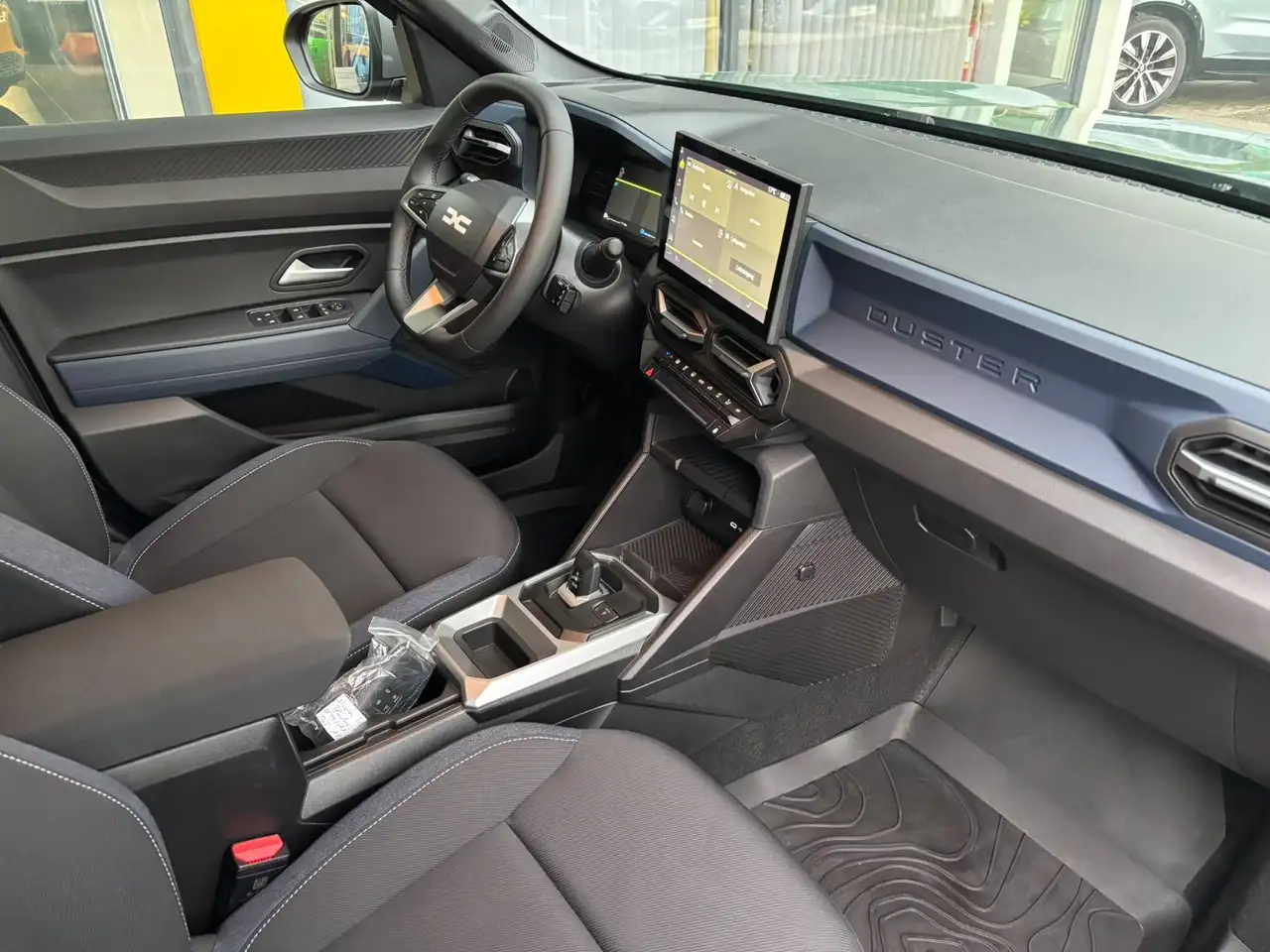 Dacia Duster III 1.6 E-TECH Hybr. 140 Journey 5-Jahre Garantie — معرض صور السيارة 12