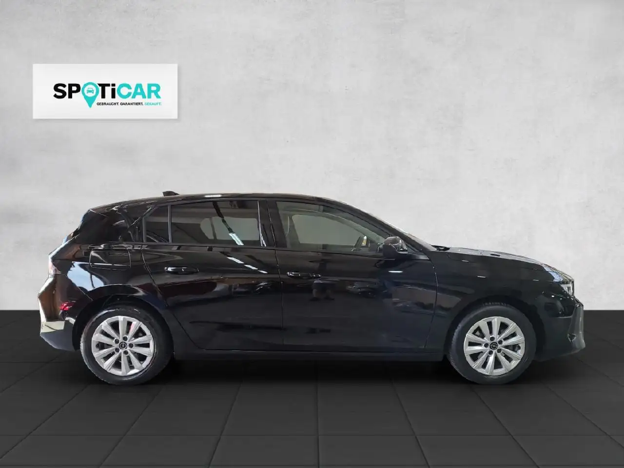 Opel Astra Elegance+AHZV+NAVI + — Galería del vehículo 7