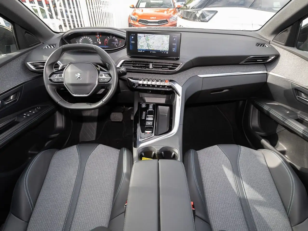 Peugeot 3008 Allure Pack +RFK+PDC+SHZ+AHK+CARPLAY+eFH+BC+ — Vehicle gallery 10