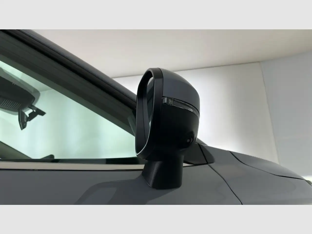 Nissan Qashqai DIG-T 116kW Xtronic N-Connecta — Vehicle gallery 40