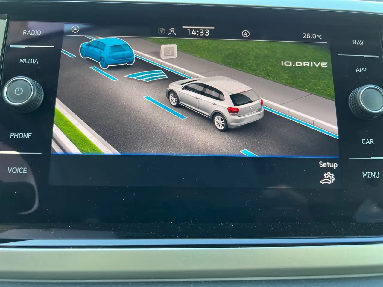 Volkswagen Polo MOVE 1.0 TSI LED "16" ACC App — معرض صور السيارة 17