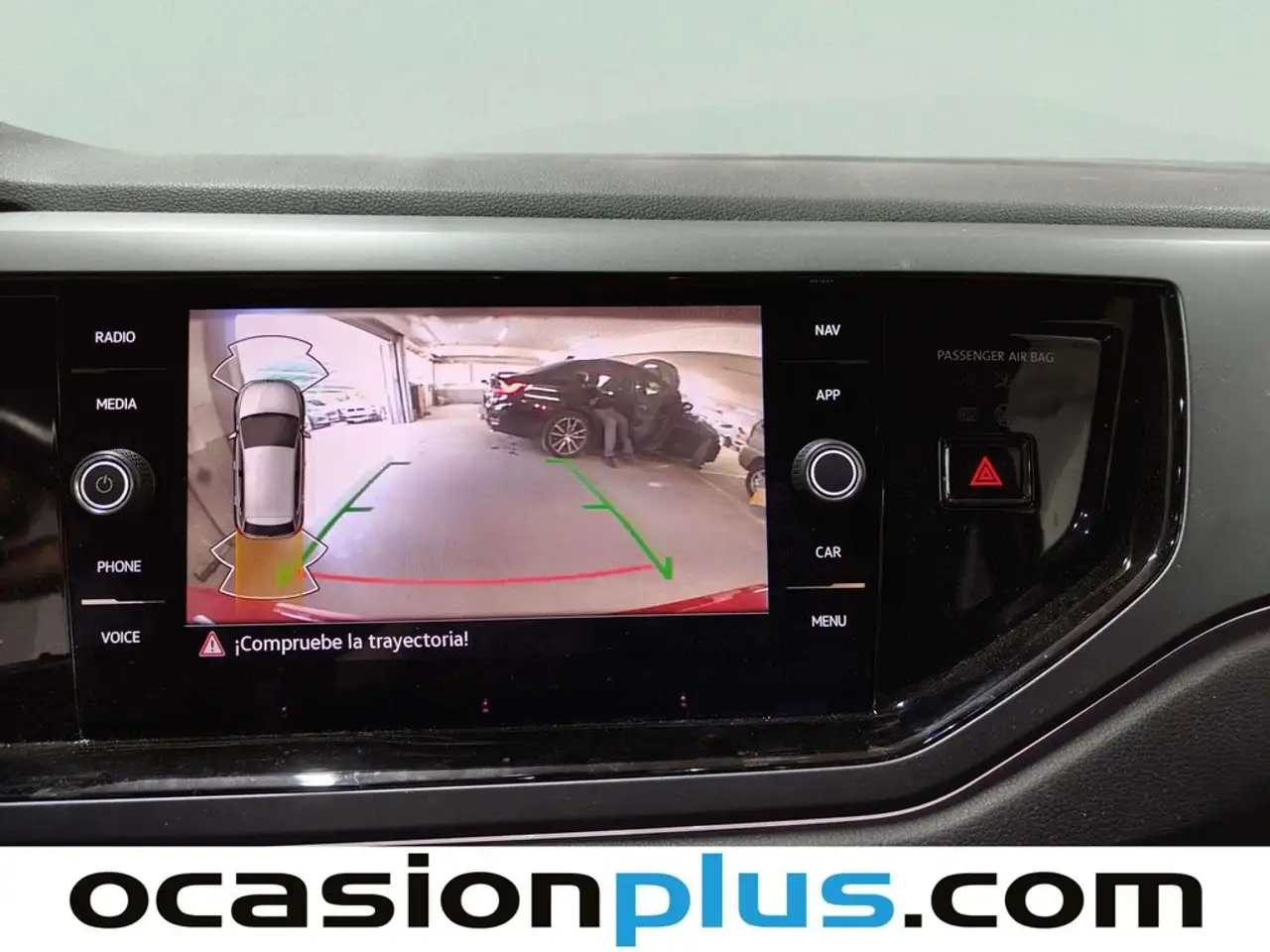 Volkswagen Polo 1.0 TSI R-Line DSG 85kW — معرض صور السيارة 9