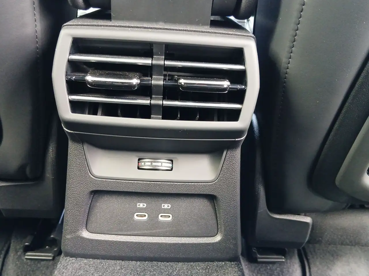 Audi A3 35 TFSI S tronic HuD Matrix Navi SO — Vehicle gallery 15