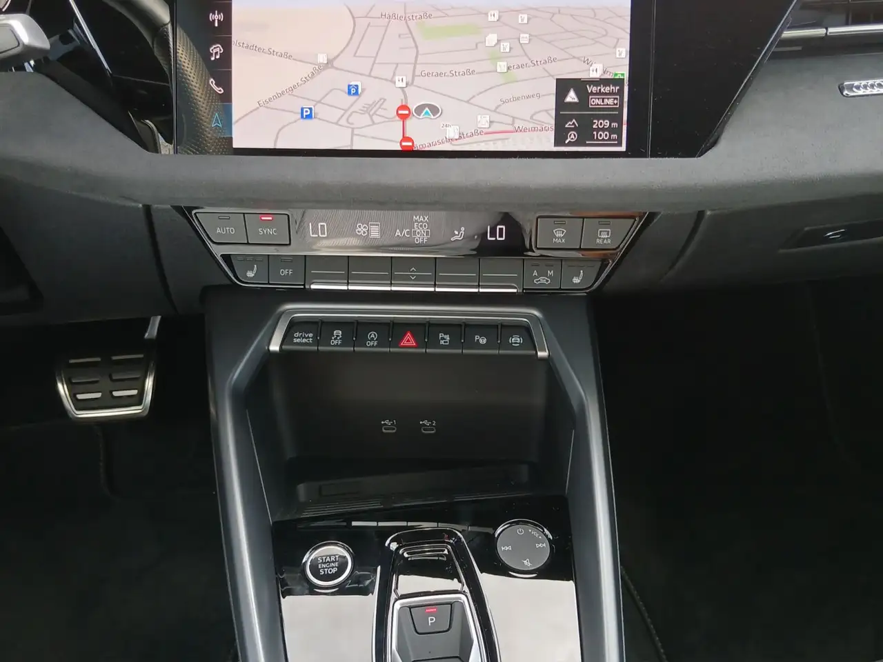 Audi A3 35 TFSI S tronic HuD Matrix Navi SO — Vehicle gallery 14