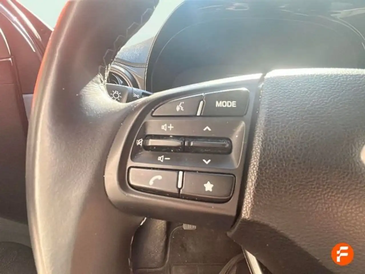 Hyundai i10 1.0 Essence — Galería del vehículo 14