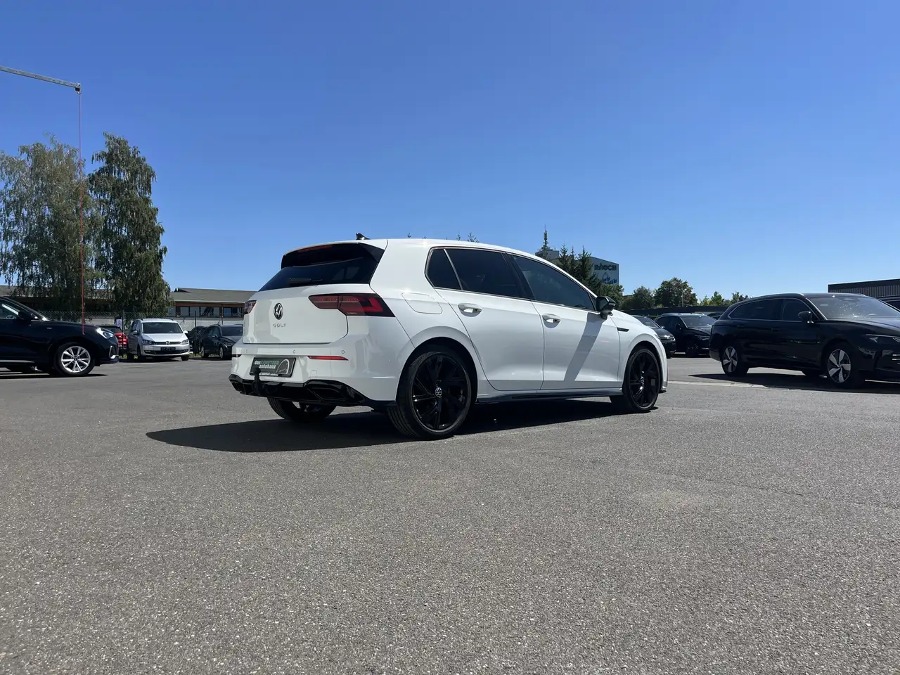 Volkswagen Golf 1.5 TSI DSG R-Line 2,99% Fin. AHK Navi TravelAssis — معرض صور السيارة 7