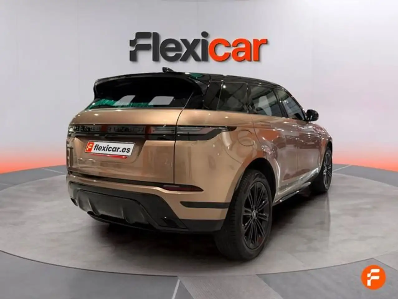 Land Rover Range Rover Evoque 1.5 I3 PHEV Dynamic HSE AWD Auto — معرض صور السيارة 8