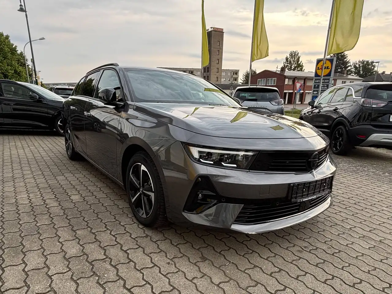 Opel Astra GS — Galerie du véhicule 3