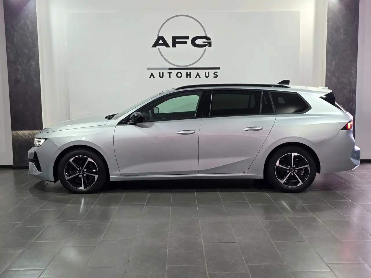 Opel Astra L Sports Tourer GS — Vehicle gallery 8