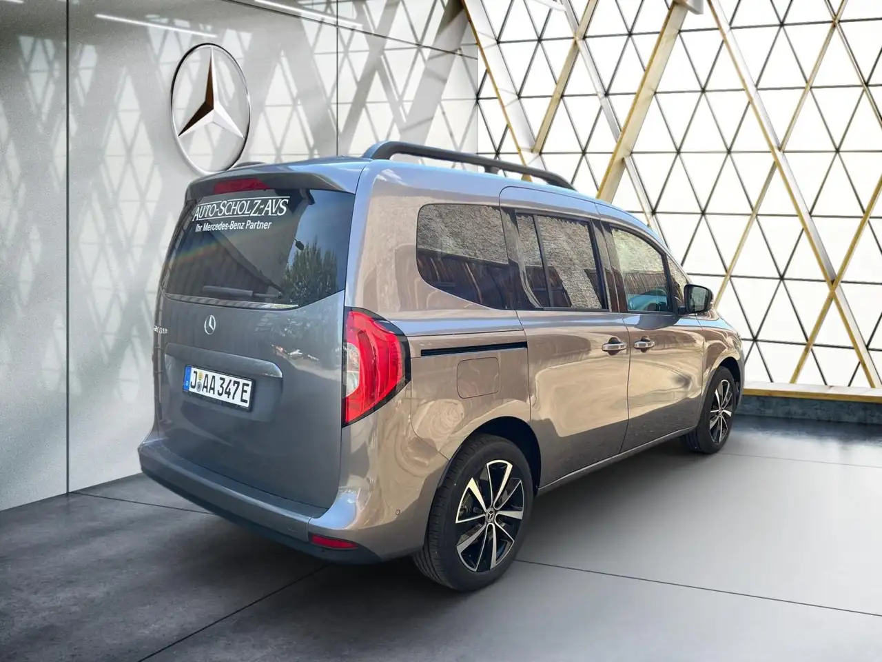 Mercedes-Benz EQT 200 Progressive LenkHz*Kam*LEDhigh*Ambi*Totw — Galerie du véhicule 14