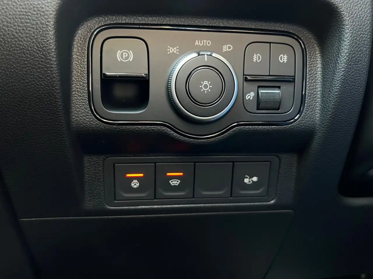 Mercedes-Benz EQT 200 Progressive LenkHz*Kam*LEDhigh*Ambi*Totw — Galerie du véhicule 18