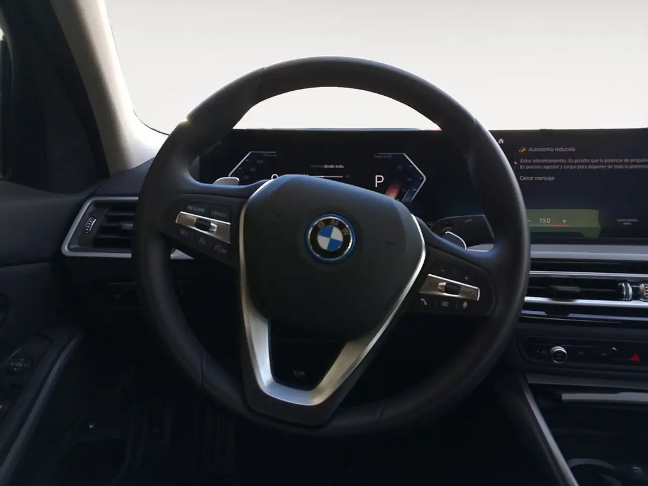BMW 320 320e — Vehicle gallery 7