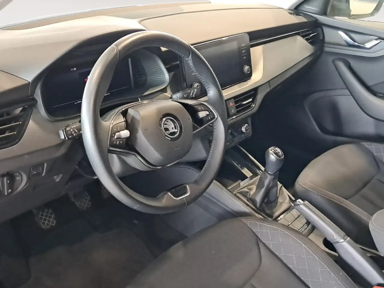 Skoda Scala BERLINA CON PORTON 1.0 TSI 70KW AMBITION 95 5P — معرض صور السيارة 10