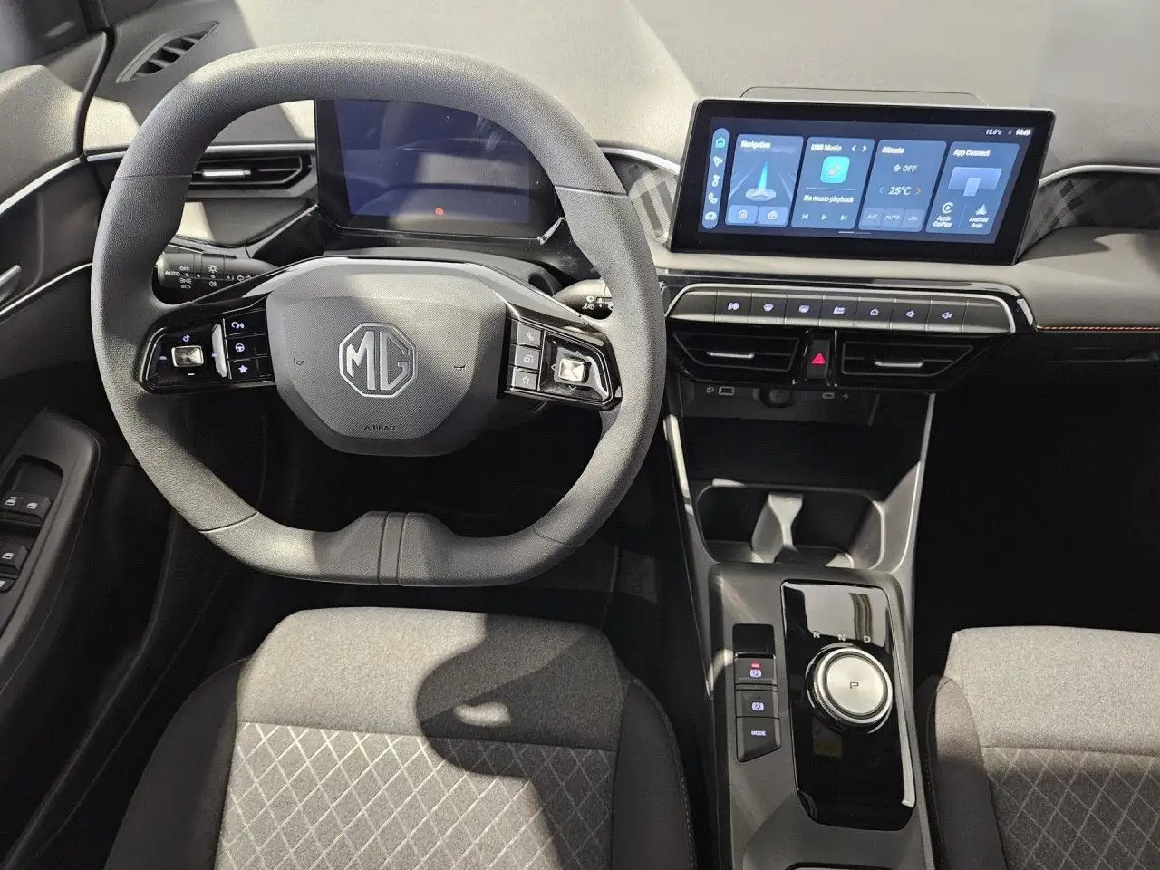 MG MG3 1.5 Hybrid+ Luxury LED/360°Kamera/ACC/Sitzhzg/ — Galería del vehículo 11