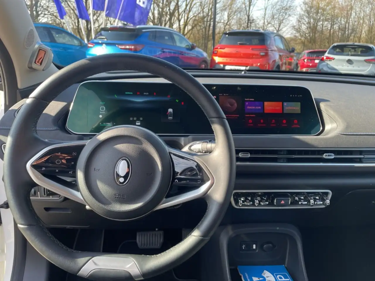 GWM ORA 03 300 Elektro Navi Leder 360 Kamera LED Klimaautom — Vehicle gallery 11