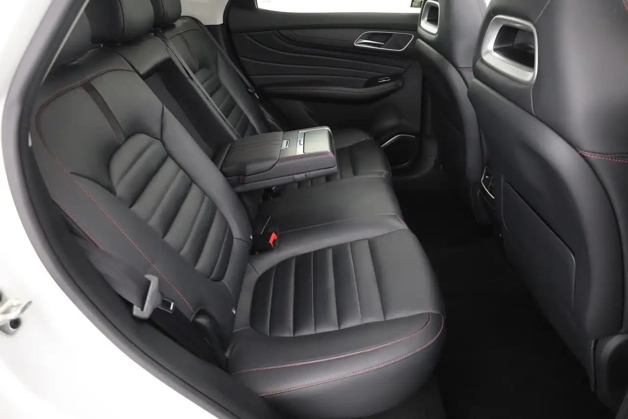 MG HS 1.5 T-GDI Luxury Aut. LED ACC Navi 360° Pano — معرض صور السيارة 23
