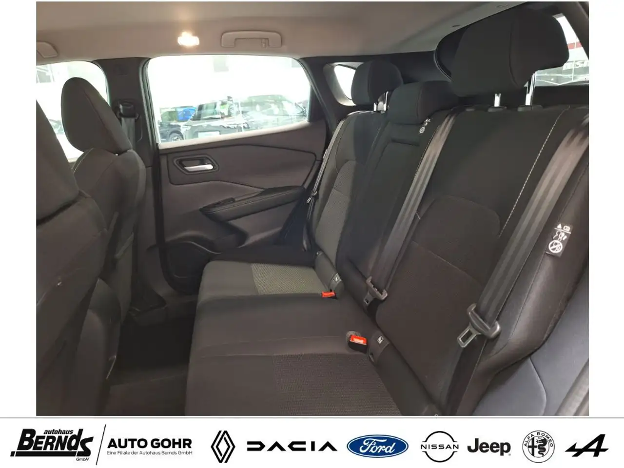 Nissan Qashqai 1.3 DIG-T Acenta KLIMA PDC NAVI 360 DAB WinterP. — معرض صور السيارة 6