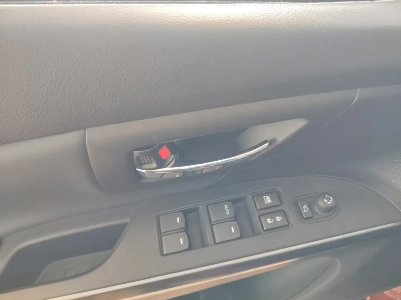 Suzuki SX4 S-Cross AWD Comfort+ ALLGRIP Comfort Navi Autom RFK 360° S — Galería del vehículo 7