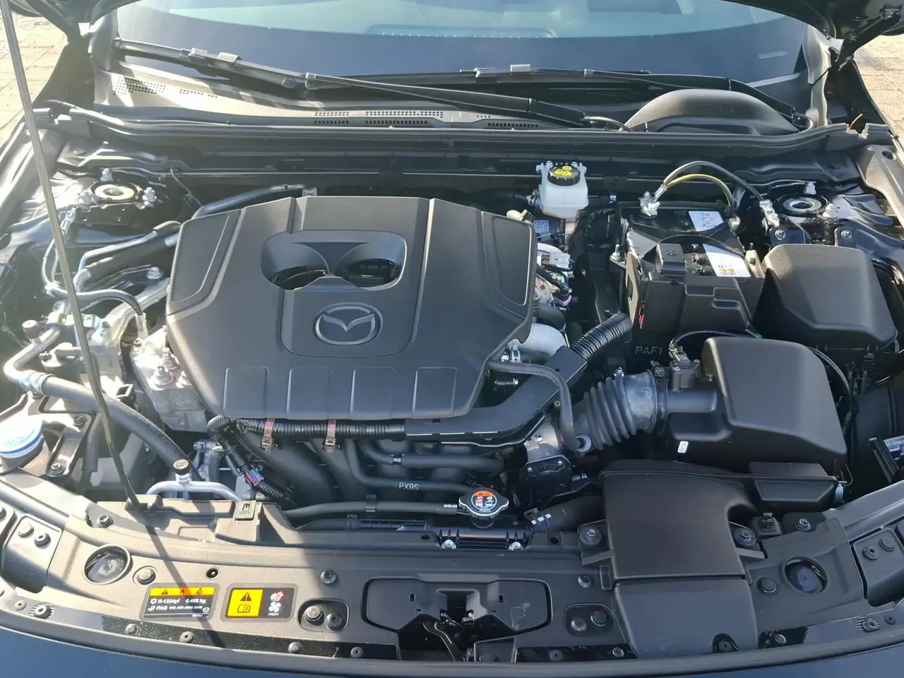 Mazda 3 3 Takumi 2.5 e-Skyactiv AUTOMATIK / LEDER / KAMERA — معرض صور السيارة 17