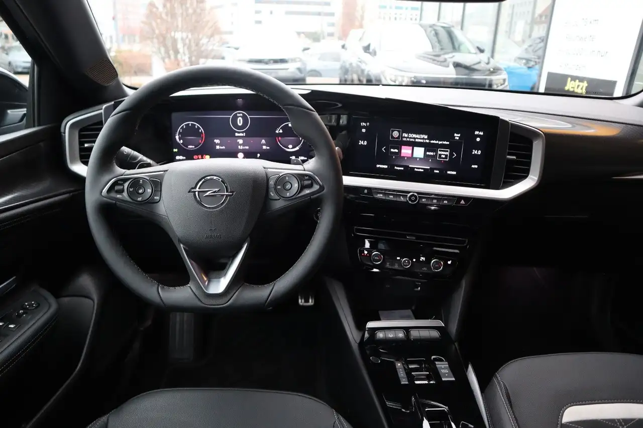 Opel Mokka 1.2T AT8 Ultimate Navi IntelliLux Sitzhzg — Vehicle gallery 7